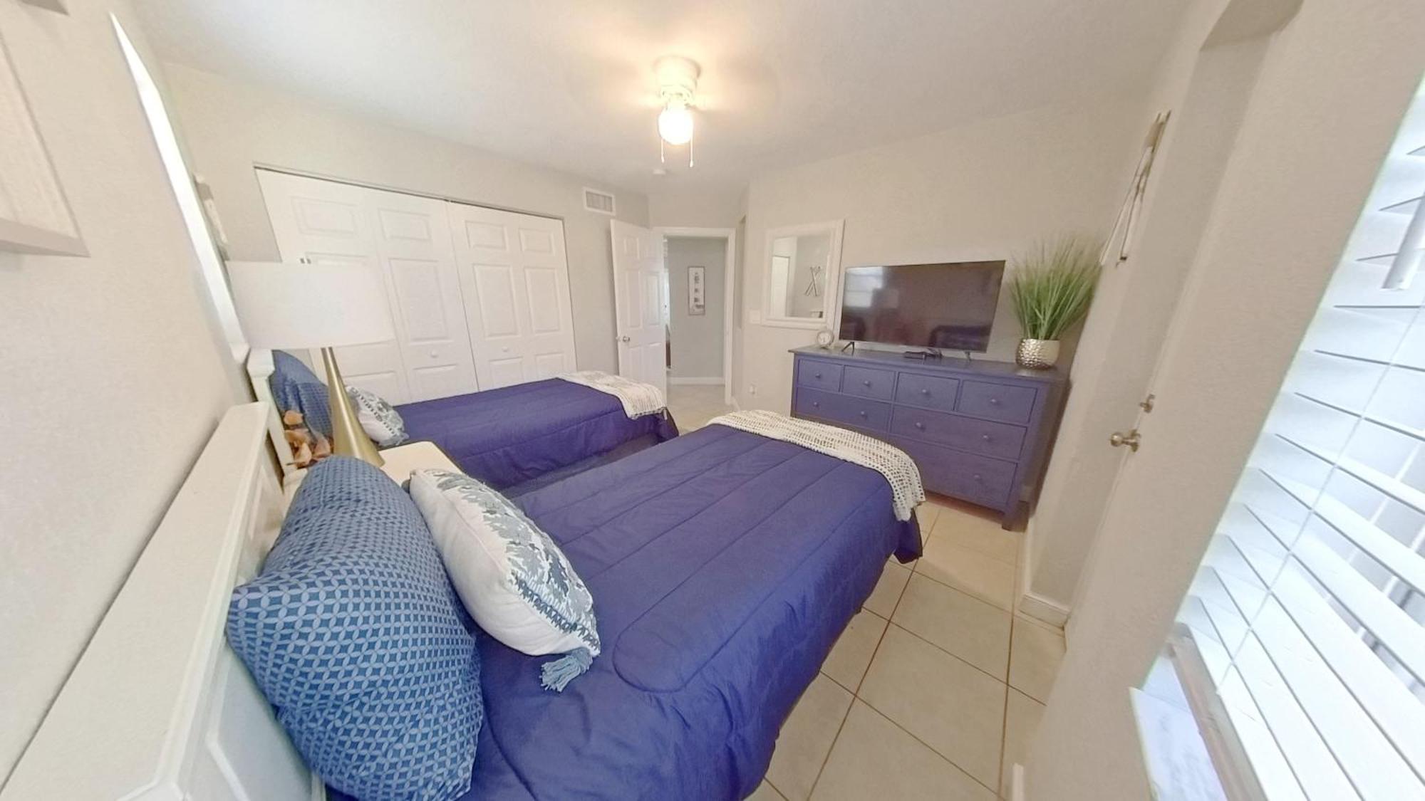 Naples Park Oasis - Cozy Two Bedroom Apartment Exterior photo